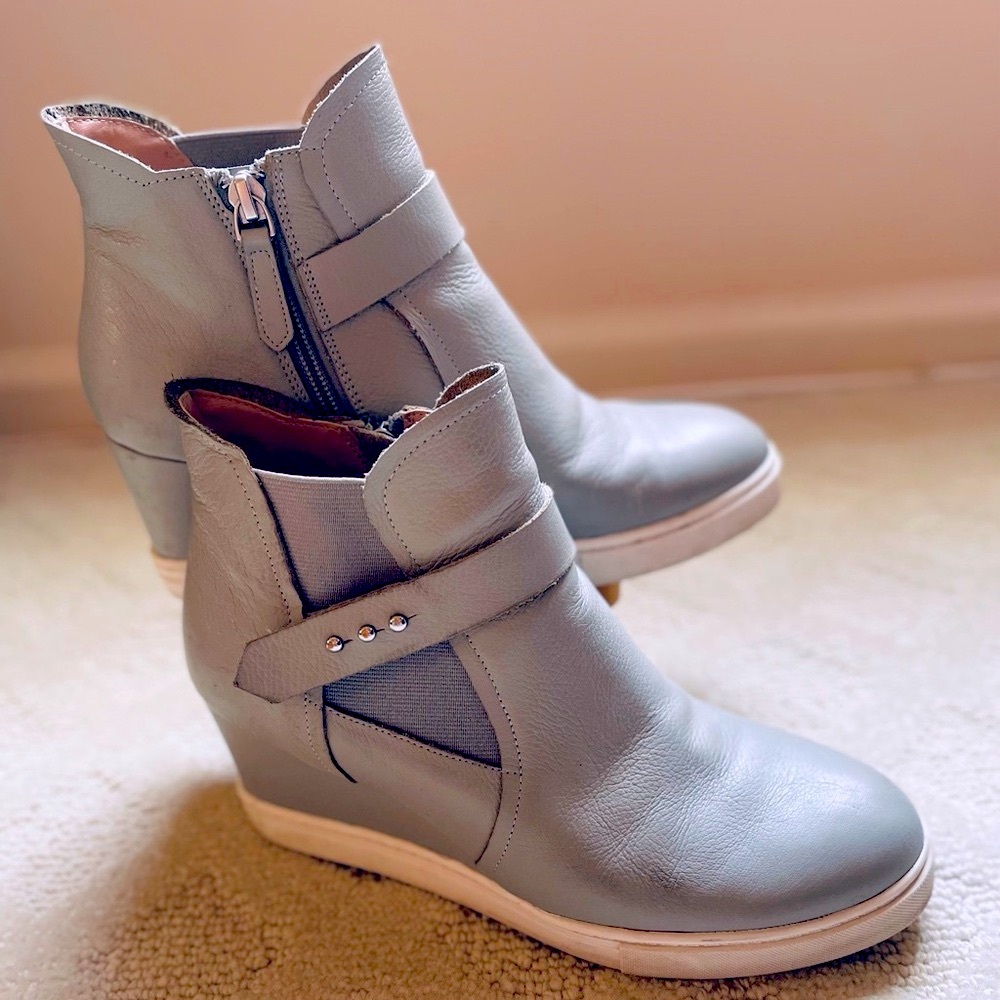 Women's Gray Wedge Ankle Booties with Stud Strap